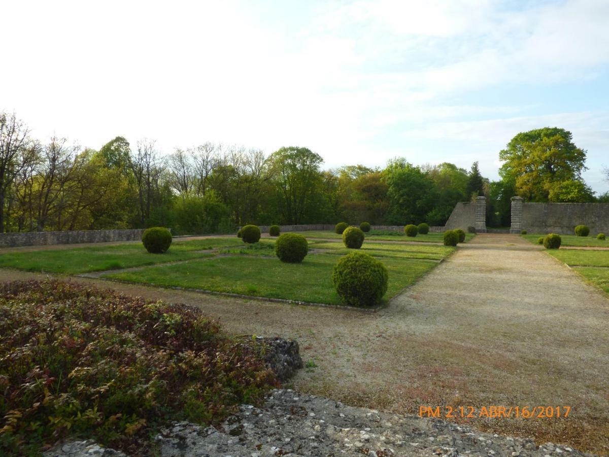Chateau De Montrame Soisy-Bouy Eksteriør billede