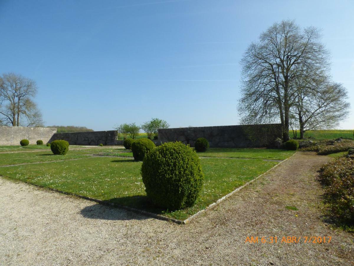 Chateau De Montrame Soisy-Bouy Eksteriør billede
